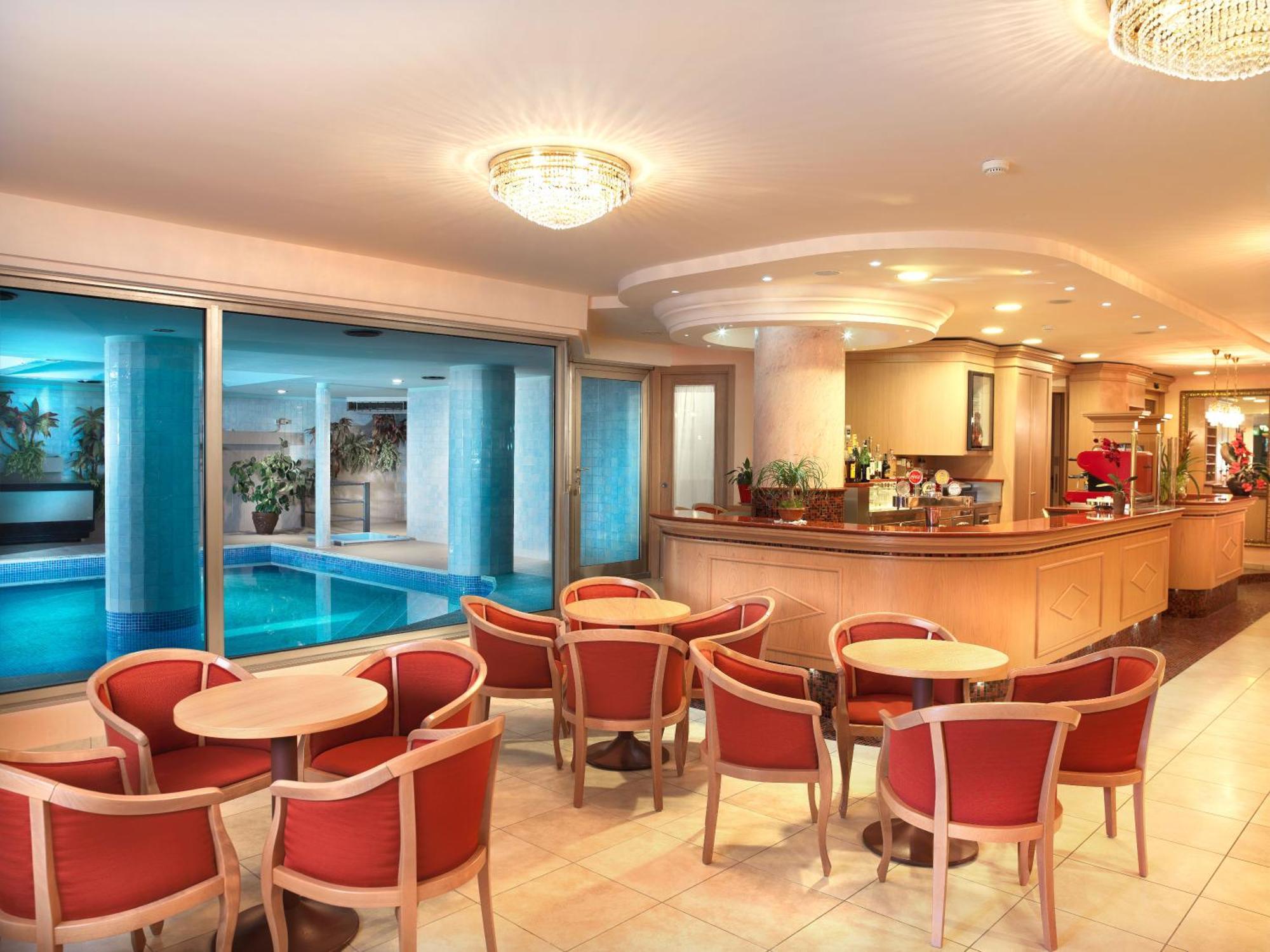 Hotel Mondial
