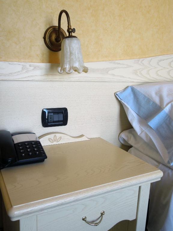 Mondial Hotel 3*
