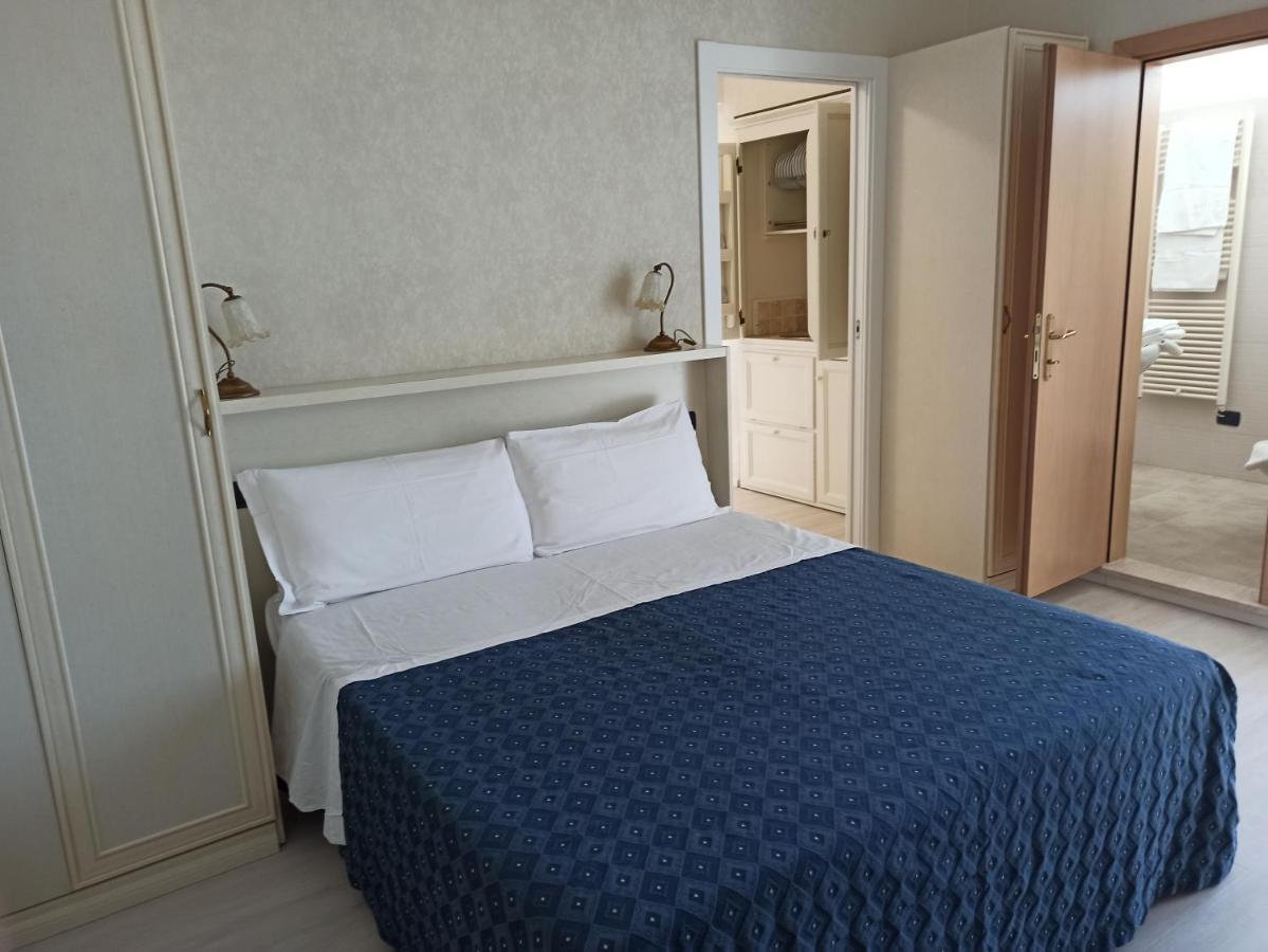 Mondial Hotel 3*