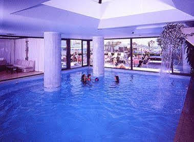 Mondial Hotel 3*